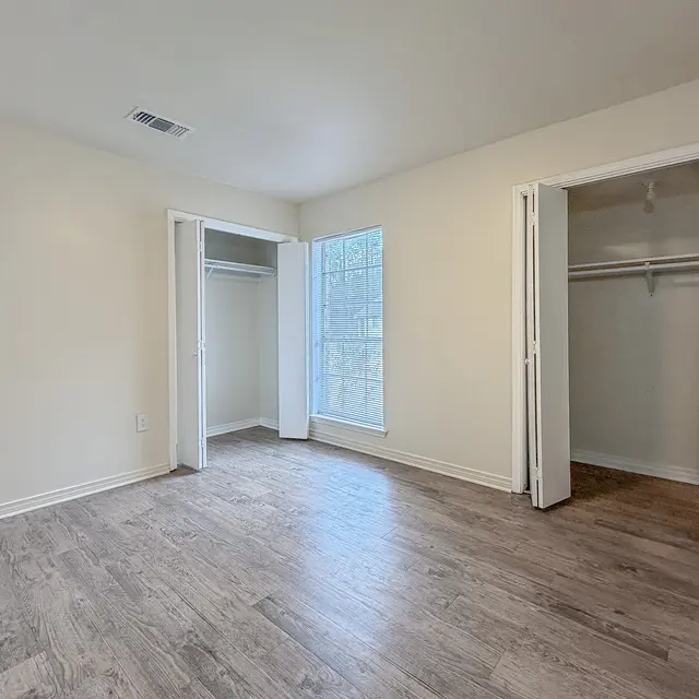 Chapman at Abita Springs Apartment Homes — interior and grounds view 11