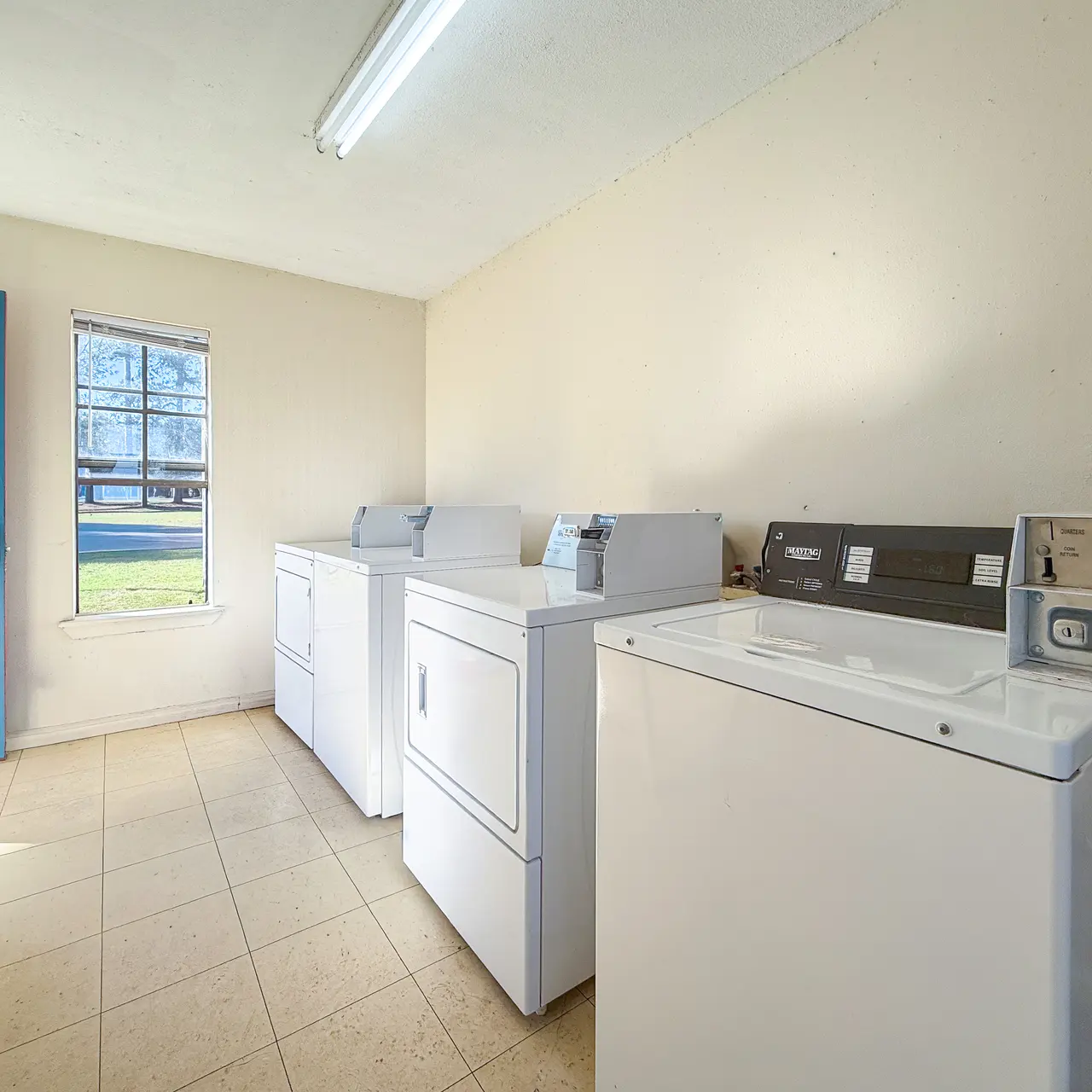 Snead at Abita Springs Apartment Homes — interior and grounds view 32