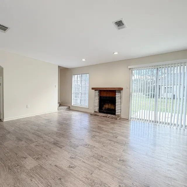 Chapman at Abita Springs Apartment Homes — interior and grounds view 5