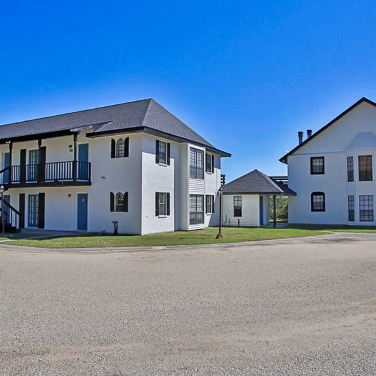 Snead at Abita Springs Apartment Homes — interior and grounds view 31